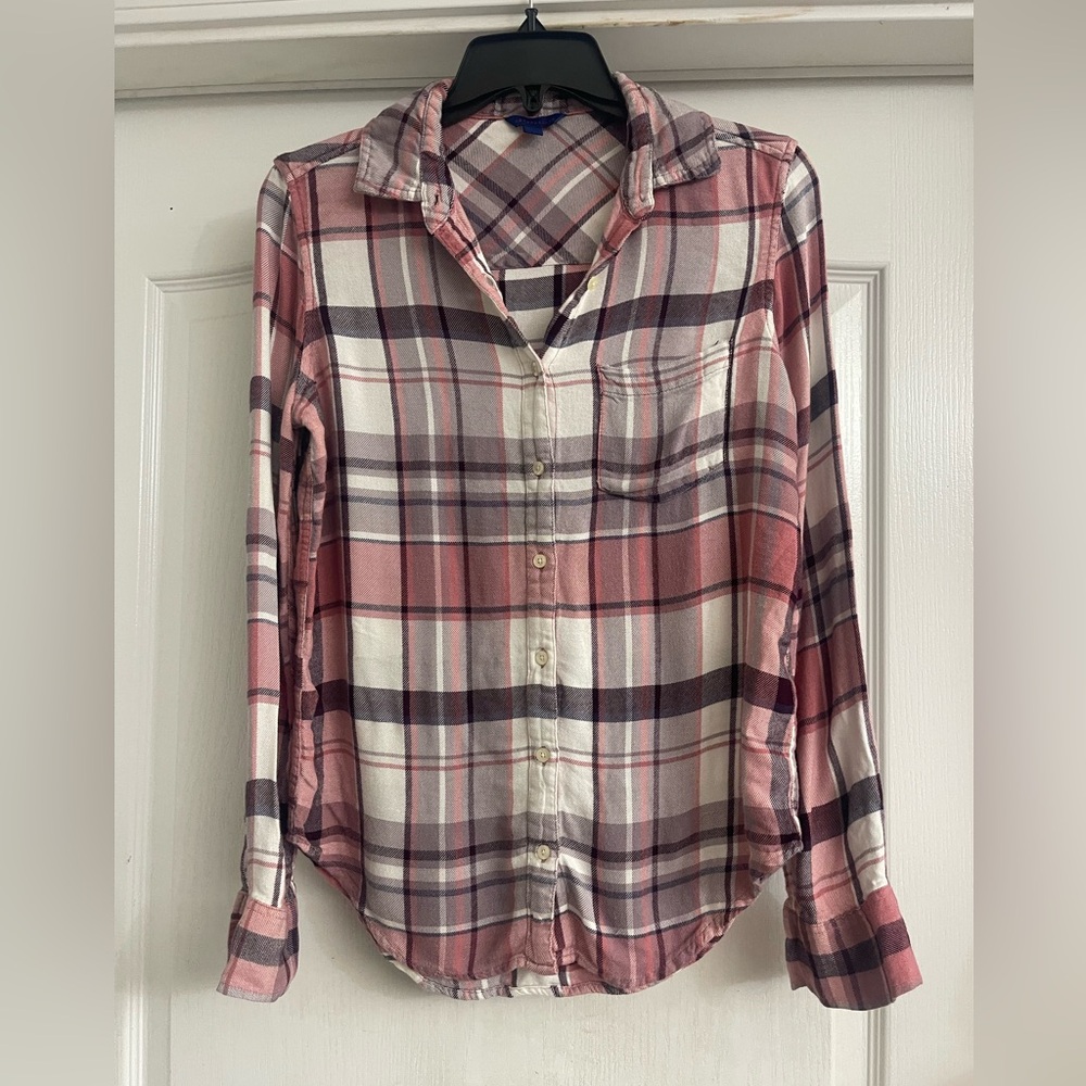 Aéropostale Pink Plaid Long Sleeve Shirt